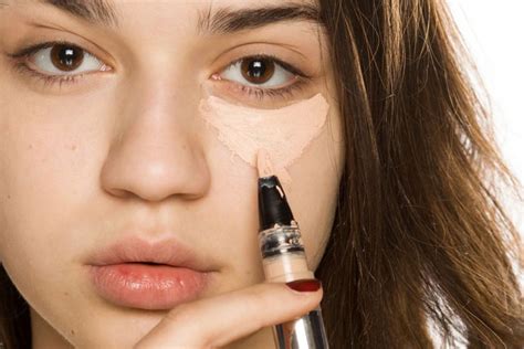 The benefits of using magic eraser concealer with SPF